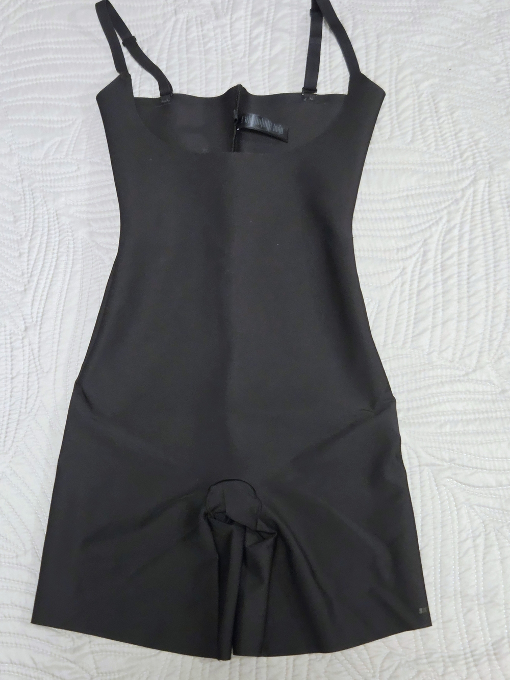 SKIMS Seamless Sculpting Open Bust Mid-Thigh Bodysuit Onyx Black Size XL
